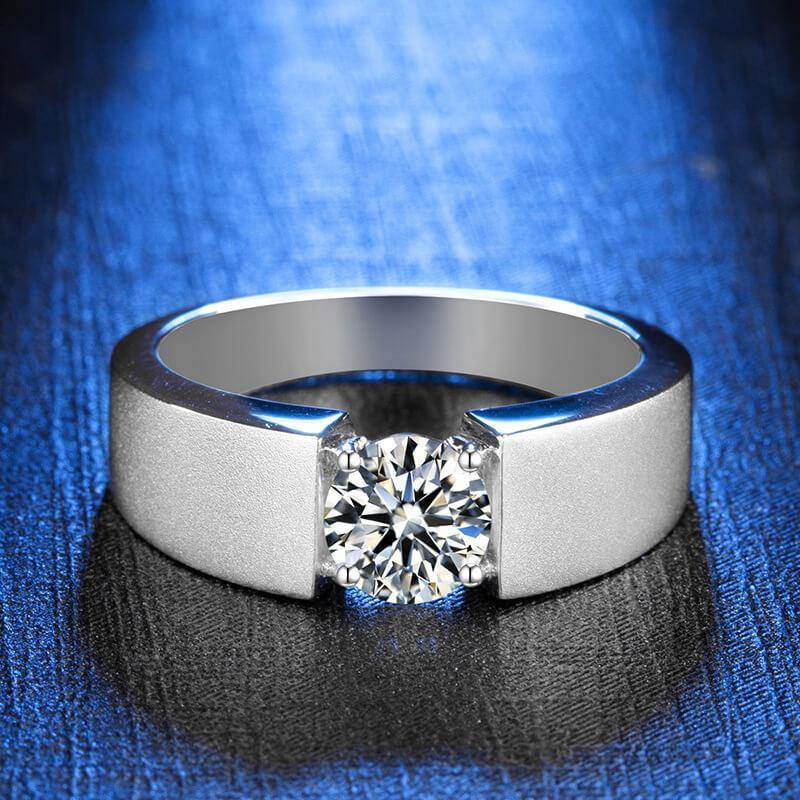 Fashion Solitaire Round Moissanite Sterling Silver Wedding Ring