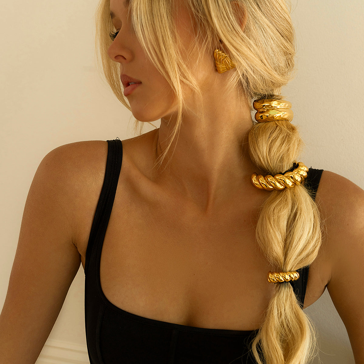 Twist Pony Cuff