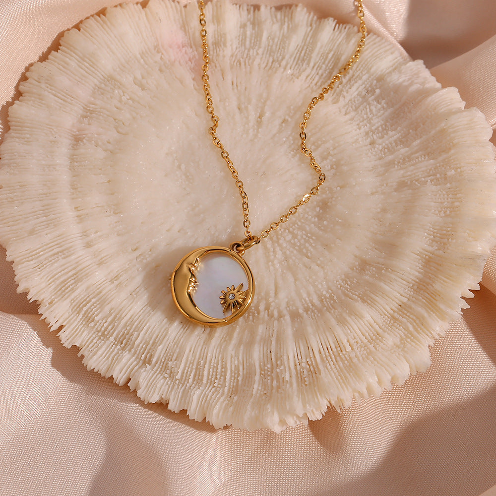 Evangeline Lunar Gold Necklace