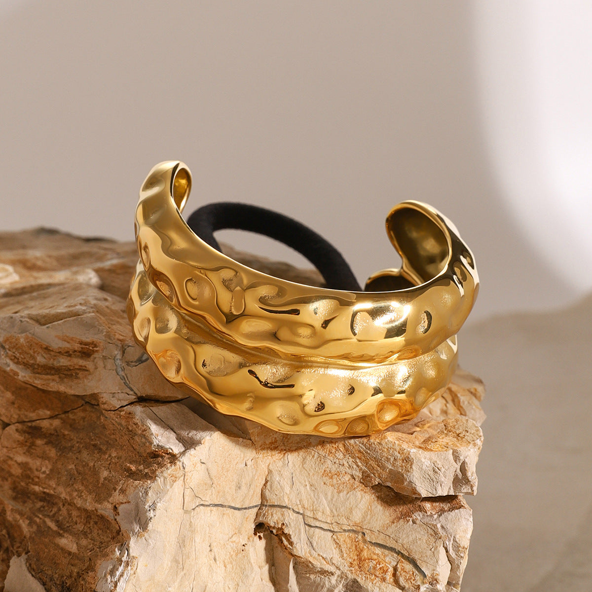 Double Hammered Arch Pony Cuff