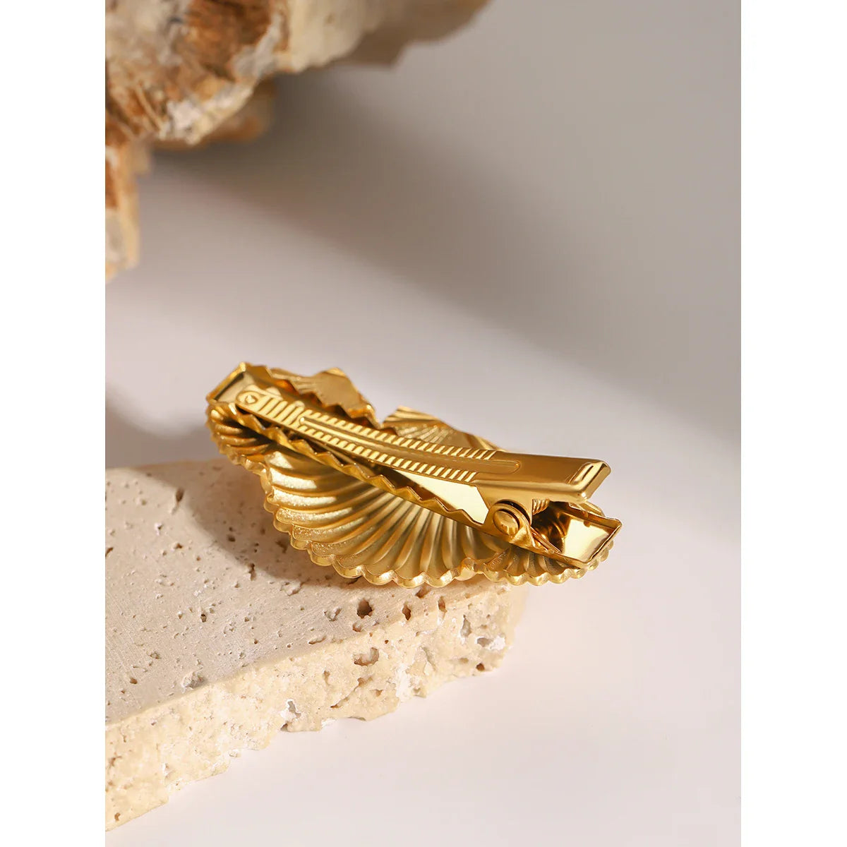 Tidal Sea Shell Gold Hair Clip